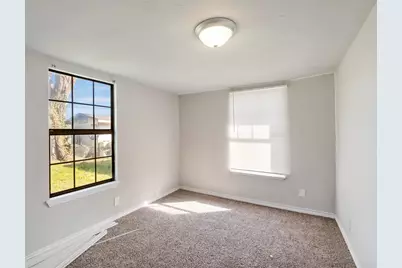 741 Vine Street, Clute, TX 77531 - Photo 11