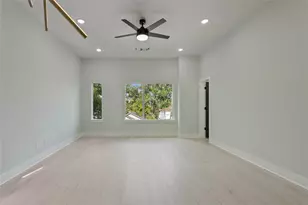 1216 Johnston St, Houston, TX 77022 - Photo 5