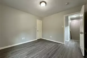4934 S Cancun Dr, Houston, TX 77045 - Photo 17
