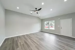 3007 Bringhurst St, Houston, TX 77026 - Photo 5