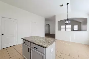 13935 Kenswick Key Ln, Houston, TX 77047 - Photo 7