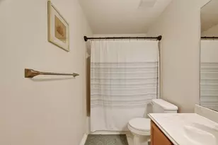 1563 Hillside Elm St, Houston, TX 77062 - Photo 25