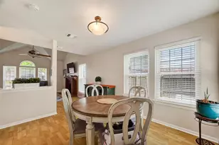 1563 Hillside Elm St, Houston, TX 77062 - Photo 7