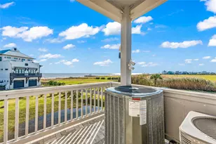 312 Seagrass, Gilchrist, TX 77617 - Photo 37