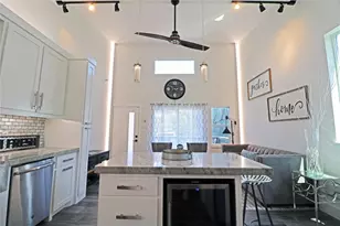 2310 McDuffie St, Houston, TX 77019 - Photo 9
