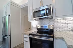 2310 McDuffie St, Houston, TX 77019 - Photo 7
