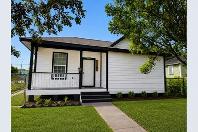 5403 Ave Q 1/2, Galveston, TX 77551 - Photo 1