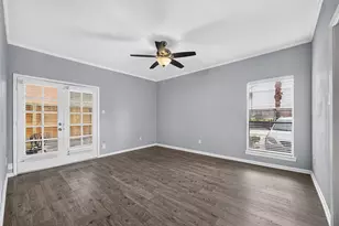 2001 Bering Dr, Houston, TX 77057 - Photo 11