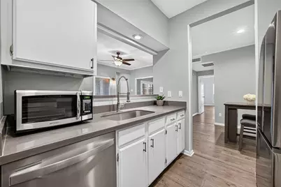2001 Bering Drive #3D, Houston, TX 77057 - Photo 7
