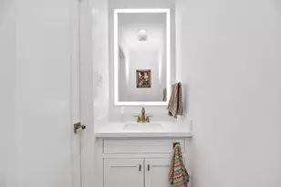 2303 Yupon St, Houston, TX 77006 - Photo 29