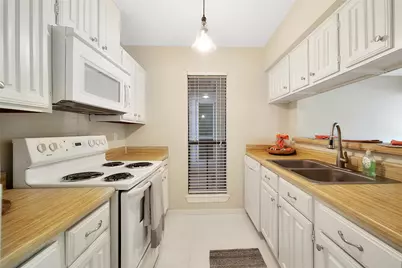 3500 Tangle Brush Drive #72, The Woodlands, TX 77381 - Photo 11