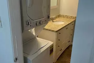 1701 Upland Dr, Houston, TX 77043 - Photo 21