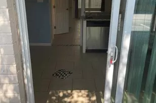 1701 Upland Dr, Houston, TX 77043 - Photo 25