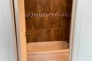 1701 Upland Dr, Houston, TX 77043 - Photo 19