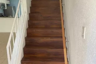 1701 Upland Dr, Houston, TX 77043 - Photo 11