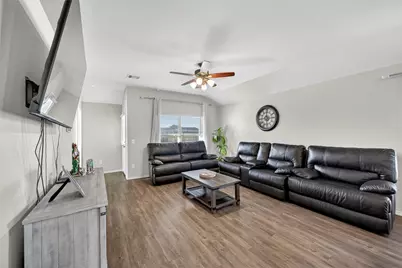 7918 Globe Thistle Lane, Houston, TX 77016 - Photo 9