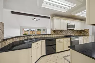 1906 Thistle Creek Ct, Fresno, TX 77545 - Photo 13