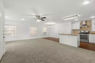 729 E 41st St, Houston, TX 77022 - Photo 13
