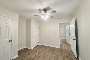 420 Winding Way St, Lake Jackson, TX 77566 - Photo 17