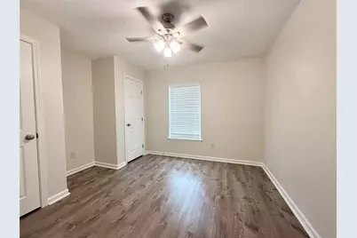 420 Winding Way Street, Lake Jackson, TX 77566 - Photo 11