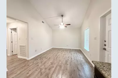 420 Winding Way Street, Lake Jackson, TX 77566 - Photo 3