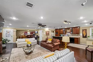 18718 Vickers Rd, Cypress, TX 77433 - Photo 11