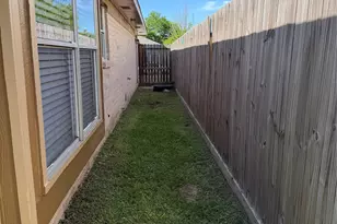 2815 Fir Crest Ct, Stafford, TX 77477 - Photo 27