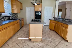 12010 Sundance Ct, Stafford, TX 77477 - Photo 7