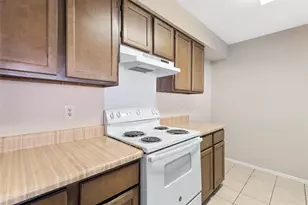 8915 Beau Monde Dr, Houston, TX 77099 - Photo 11