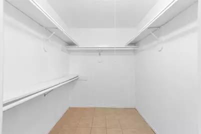 8915 Beau Monde Drive, Houston, TX 77099 - Photo 15