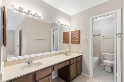 8915 Beau Monde Drive, Houston, TX 77099 - Photo 19