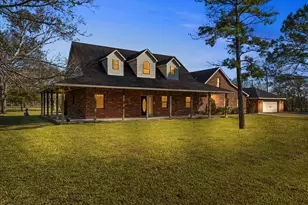 17325 McLean Rd, Pearland, TX 77584 - Photo 1