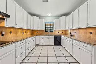 17325 McLean Rd, Pearland, TX 77584 - Photo 13