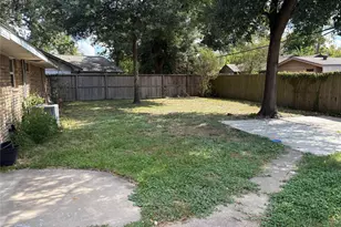 9511 Bundy Ln, Houston, TX 77080 - Photo 11