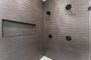 514 Melbourne St, Houston, TX 77022 - Photo 21