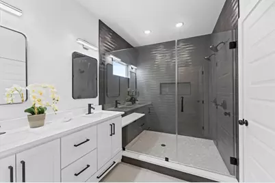 514 Melbourne Street #A, Houston, TX 77022 - Photo 3