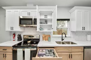 2811 Winbern St, Houston, TX 77004 - Photo 19