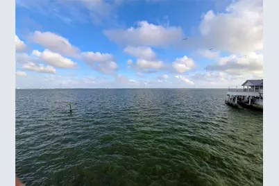 106 Quayside Drive, Tiki Island, TX 77554 - Photo 3