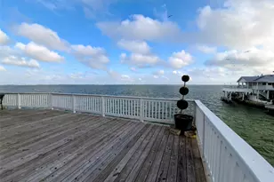 106 Quayside Dr, Tiki Island, TX 77554 - Photo 5