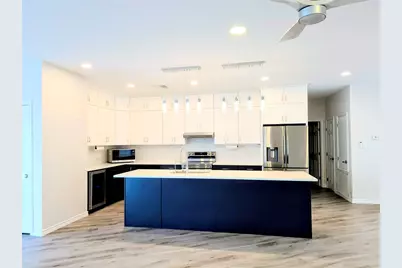 106 Quayside Drive, Tiki Island, TX 77554 - Photo 11