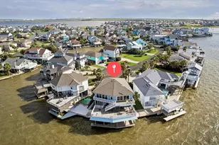 106 Quayside Dr, Tiki Island, TX 77554 - Photo 33