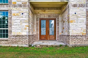 1013 Battlebell Rd, Highlands, TX 77562 - Photo 3