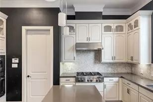 3711 Newhouse St, Houston, TX 77019 - Photo 7