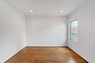 3711 Newhouse St, Houston, TX 77019 - Photo 11