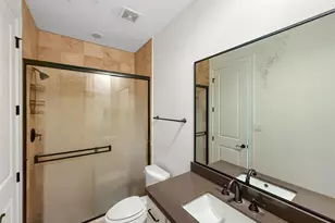 3711 Newhouse St, Houston, TX 77019 - Photo 17