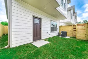 783 Fortune St, Houston, TX 77088 - Photo 33