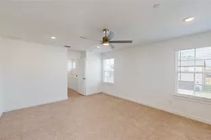 2920 ELLE DR, Grand Prairie, TX 75052 - Photo 23