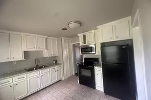 3109 Airport Blvd, Houston, TX 77051 - Photo 3