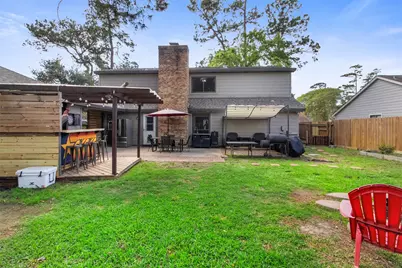 3804 September Drive, Baytown, TX 77521 - Photo 9