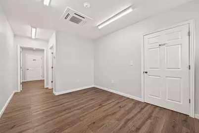 101 Orange, La Marque, TX 77568 - Photo 9